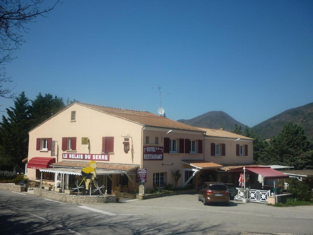 Logis Hotel Le Relais Du Serre Dieulefit Bagian luar foto